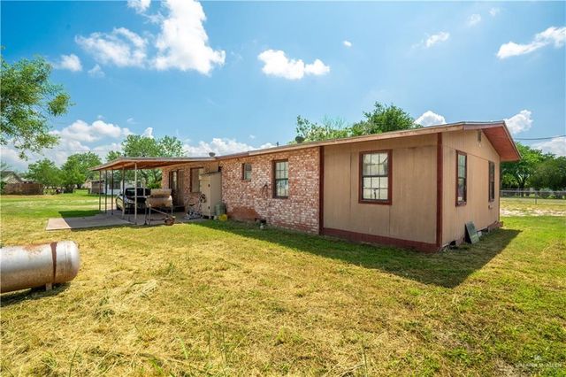 114 Guadalupe Flores Road, Sullivan City, TX 78595