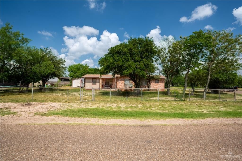 114 Guadalupe Flores Road, Sullivan City, TX 78595