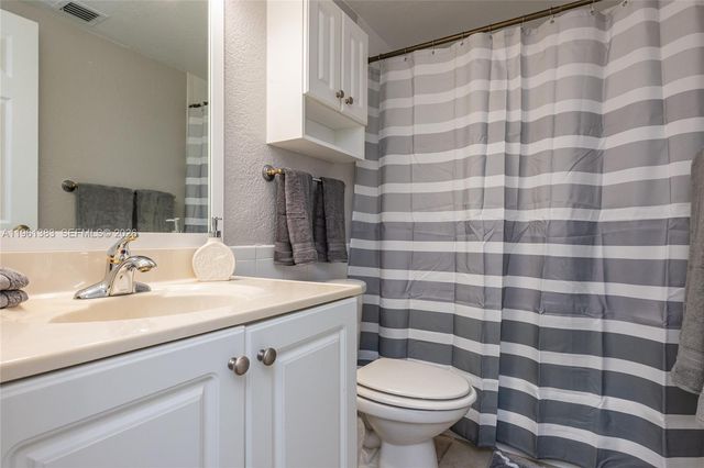 2501 S Ocean Dr 1617, Hollywood, FL 33019