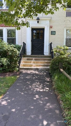 134 Summer Street 1B, Stamford, CT 06840