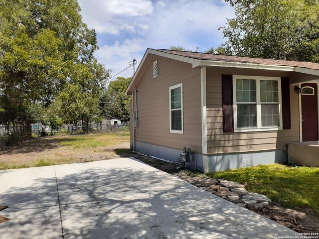 138 LIVINGSTON, San Antonio, TX 78214