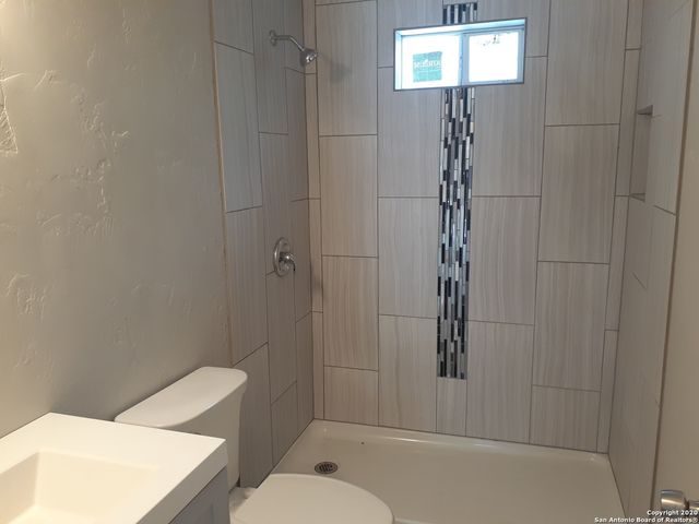 138 LIVINGSTON, San Antonio, TX 78214