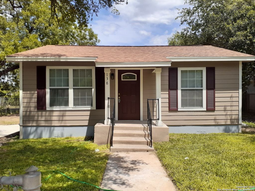 138 LIVINGSTON, San Antonio, TX 78214