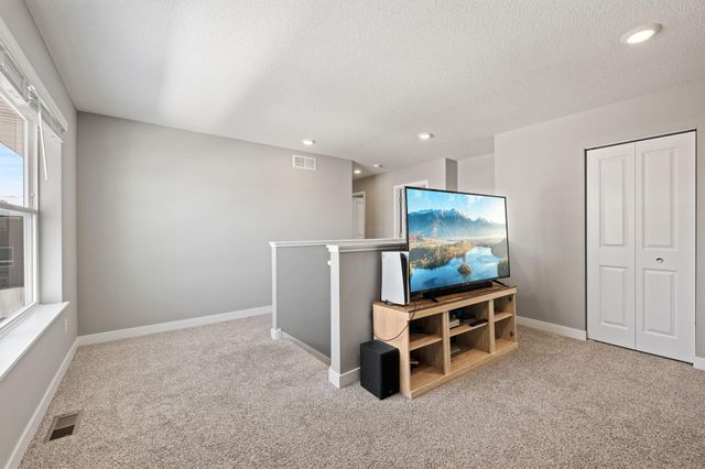 1031 Shoreview Drive, Jordan, MN 55352