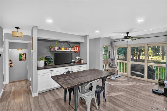 2365 Lochaven Road, West Bloomfield, MI 48324