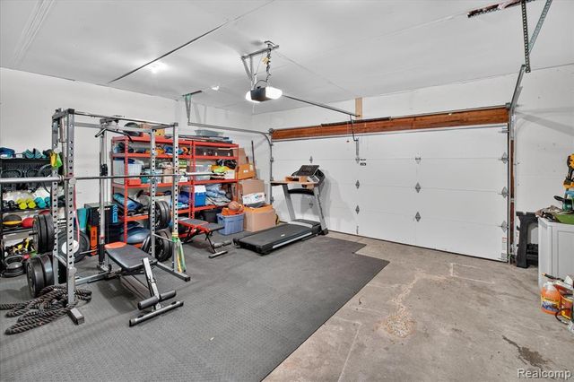 2365 Lochaven Road, West Bloomfield, MI 48324