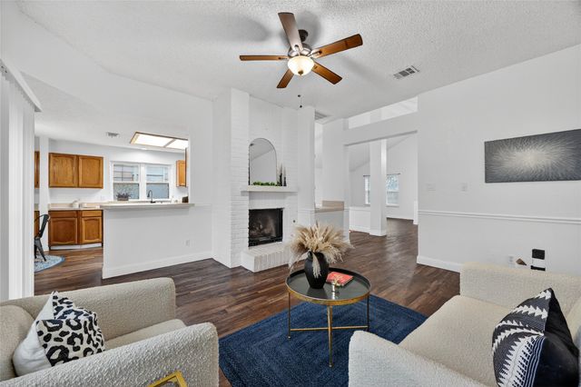 1517 Yorkshire Drive, Mesquite, TX 75149