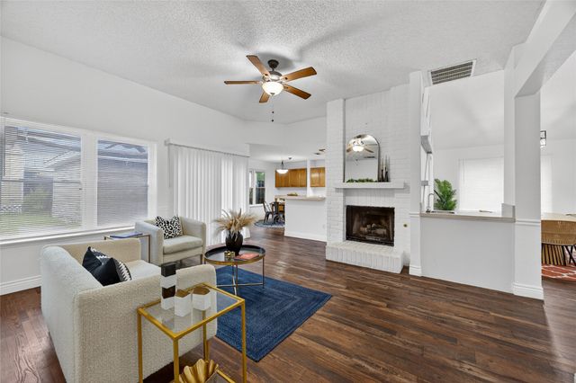 1517 Yorkshire Drive, Mesquite, TX 75149