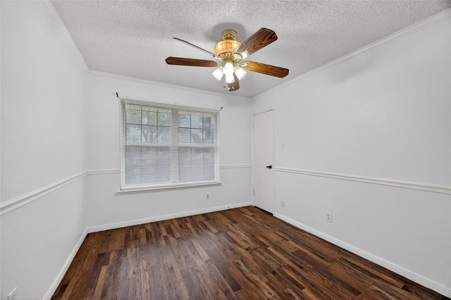 1517 Yorkshire Drive, Mesquite, TX 75149