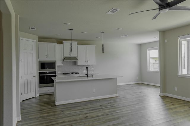 2925 Cliff Ridge Lane, Katy, TX 77493