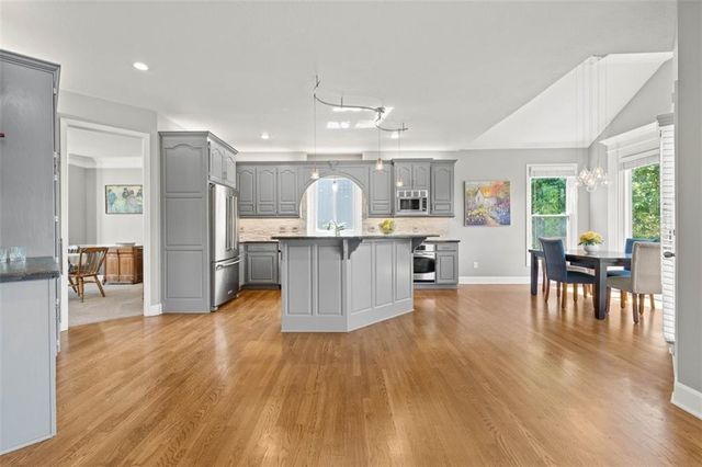13714 Cody Street, Overland Park, KS 66221