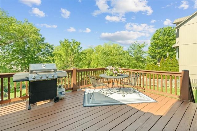 13714 Cody Street, Overland Park, KS 66221