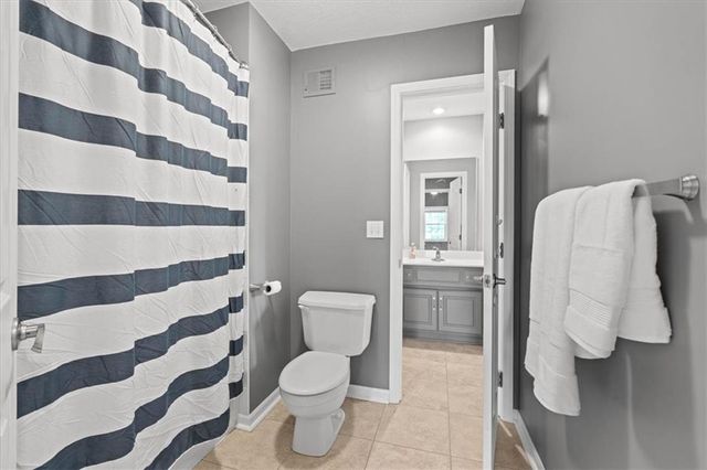 13714 Cody Street, Overland Park, KS 66221