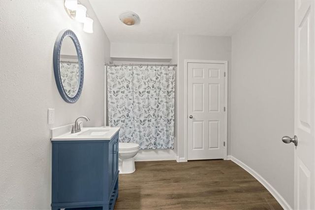 13714 Cody Street, Overland Park, KS 66221