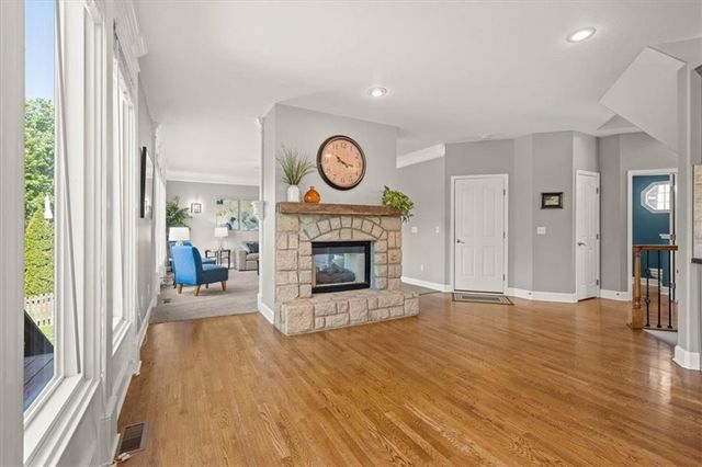 13714 Cody Street, Overland Park, KS 66221