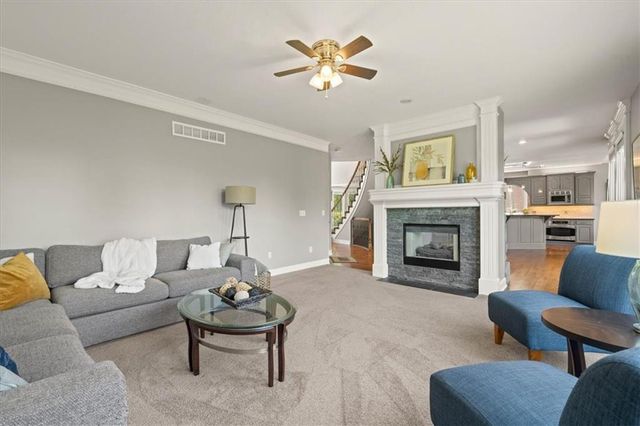 13714 Cody Street, Overland Park, KS 66221
