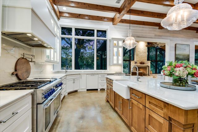 125 LAZY L LN, Wimberley, TX 78676
