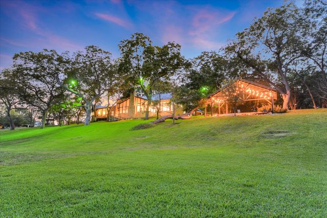 125 LAZY L LN, Wimberley, TX 78676