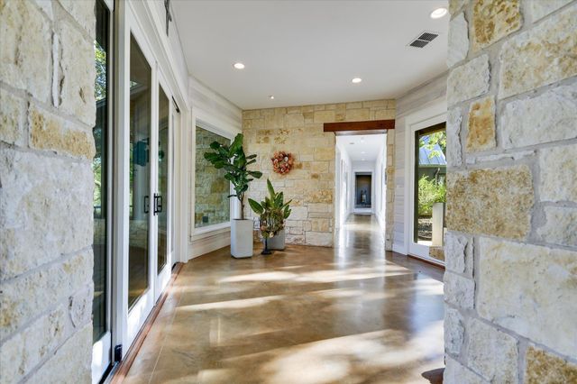125 LAZY L LN, Wimberley, TX 78676