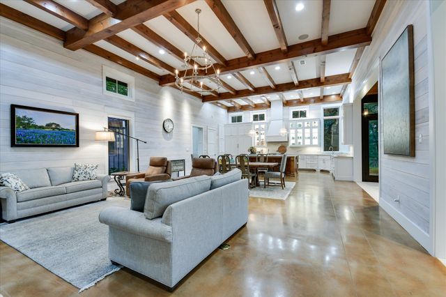 125 LAZY L LN, Wimberley, TX 78676