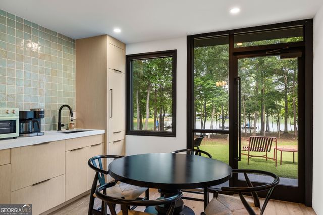 575 Early Drive, Hartwell, GA 30643