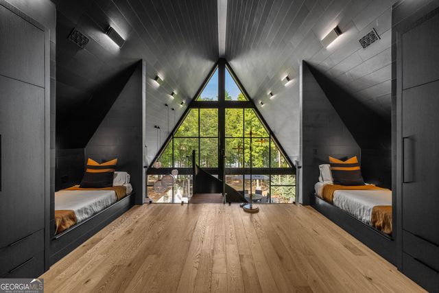 575 Early Drive, Hartwell, GA 30643