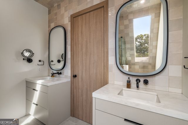 575 Early Drive, Hartwell, GA 30643