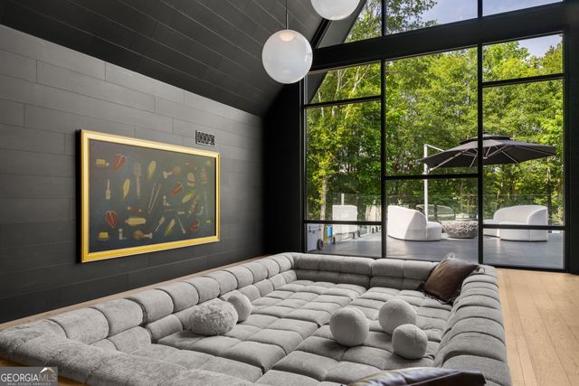 575 Early Drive, Hartwell, GA 30643