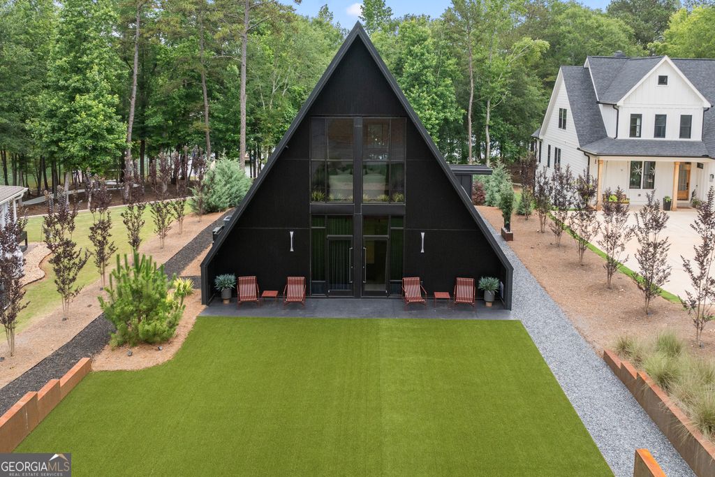 575 Early Drive, Hartwell, GA 30643