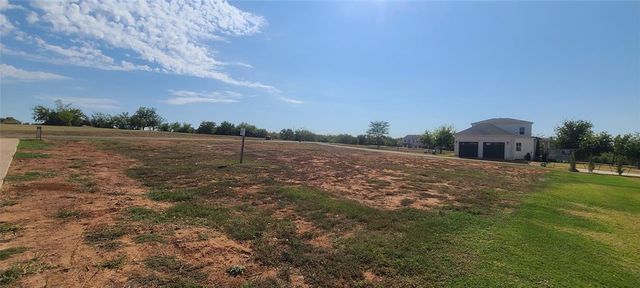 18464 Sweetwater Village, Norman, OK 73072