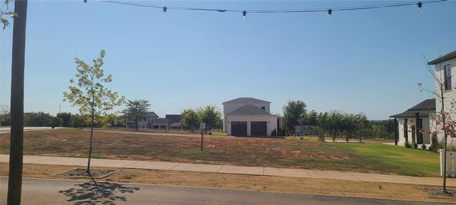 18464 Sweetwater Village, Norman, OK 73072