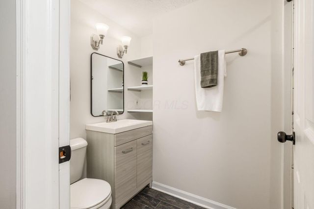 6245 Sharon Woods Boulevard, Columbus, OH 43229