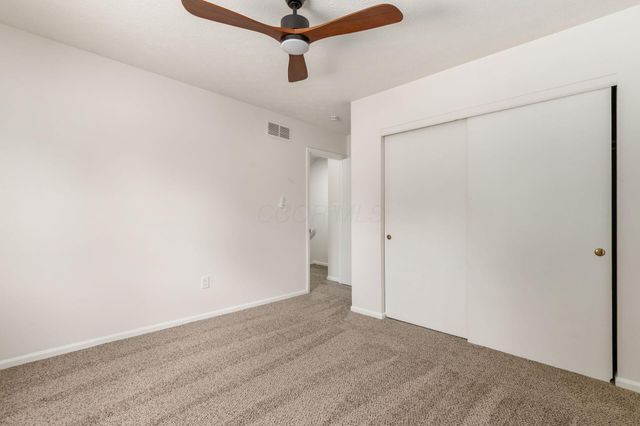 6245 Sharon Woods Boulevard, Columbus, OH 43229