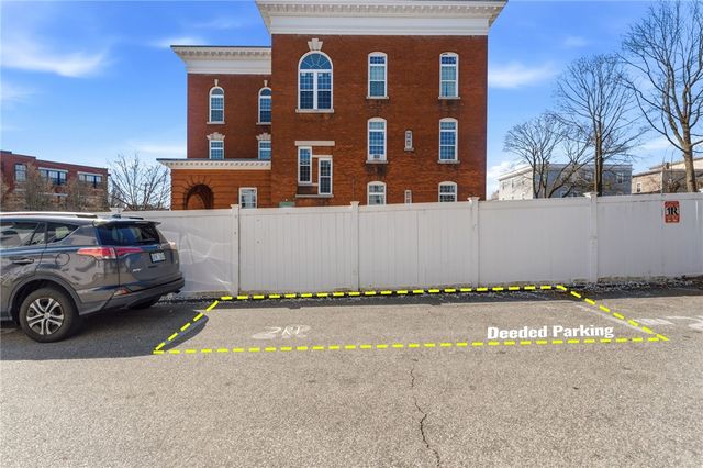 736 Social Street 2R, Woonsocket, RI 02895