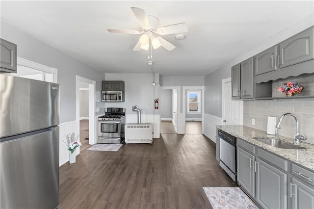 736 Social Street 2R, Woonsocket, RI 02895