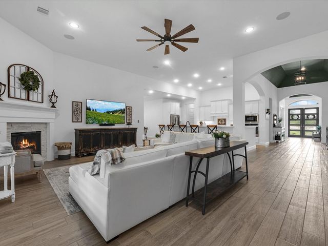 4803 Bernard Drive, Manvel, TX 77583