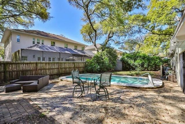3214 W COACHMAN AVENUE, Tampa, FL 33611