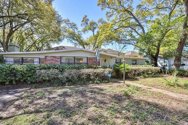 3214 W COACHMAN AVENUE, Tampa, FL 33611