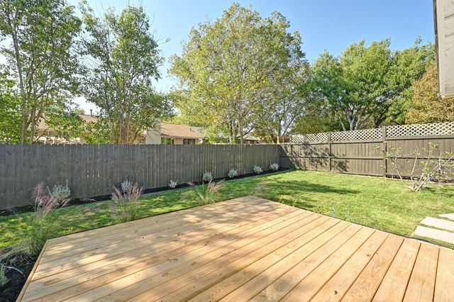 409 Thistlewood DR, Austin, TX 78745