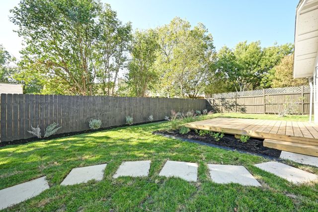 409 Thistlewood DR, Austin, TX 78745