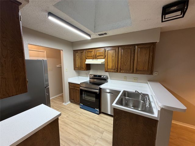 6259 Canyon Circle, Fort Worth, TX 76133