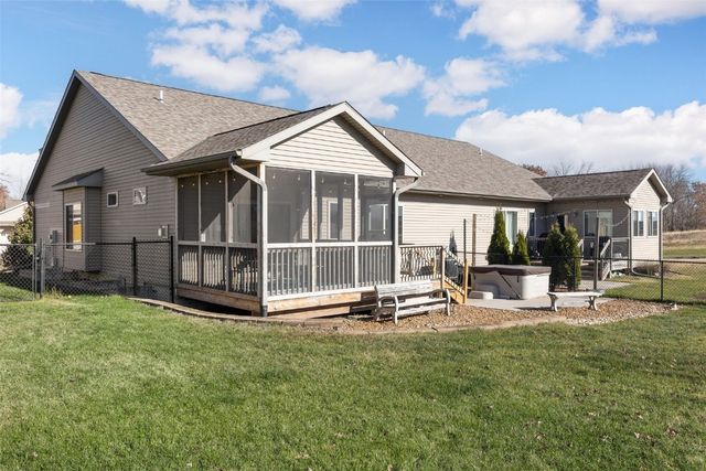 1217 Copper Mountain Dr., North Liberty, IA 52317