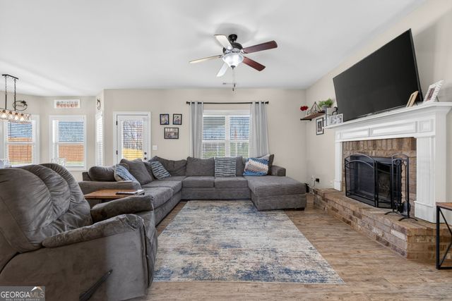 482 Louise Way, Locust Grove, GA 30248