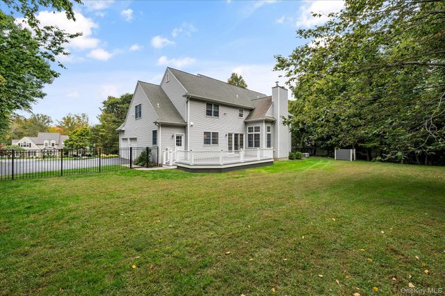 56 Londonderry Lane, Somers, NY 10589