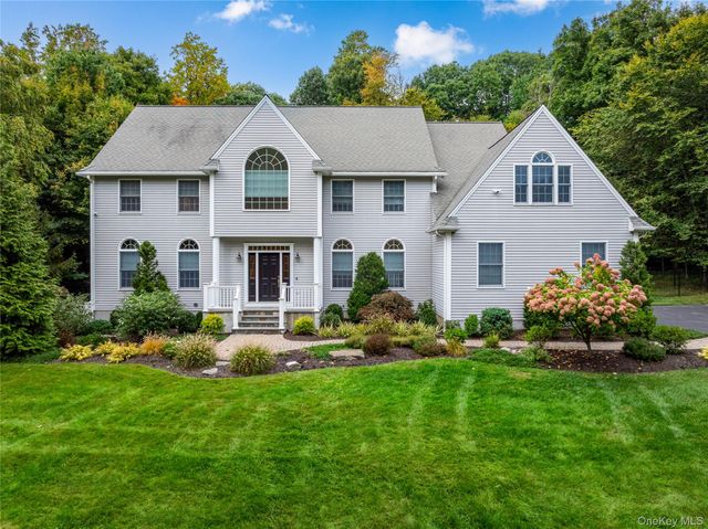 56 Londonderry Lane, Somers, NY 10589