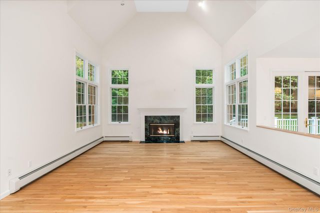56 Londonderry Lane, Somers, NY 10589