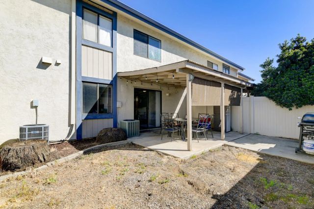 12650 Lakeshore Dr 149, Lakeside, CA 92040