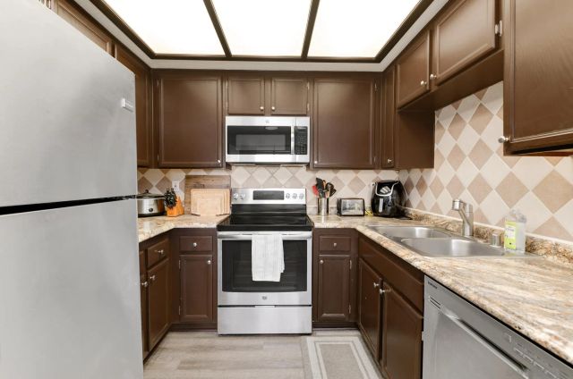 12650 Lakeshore Dr 149, Lakeside, CA 92040