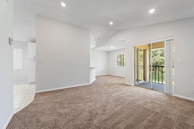 6531 Chasewood Drive H, Jupiter, FL 33458