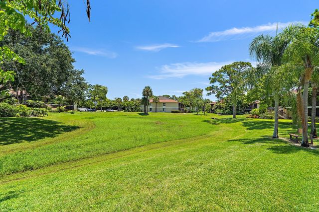 6531 Chasewood Drive H, Jupiter, FL 33458